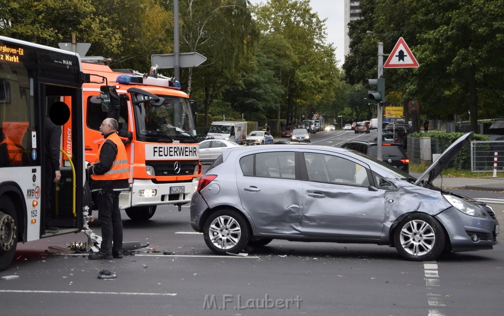 VU Bus Pkw Koeln Porz Gremberghoven Steinstr Konrad Adenauerstr P02.JPG - Miklos Laubert